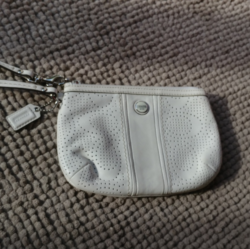 Coach medium wristlet white leather